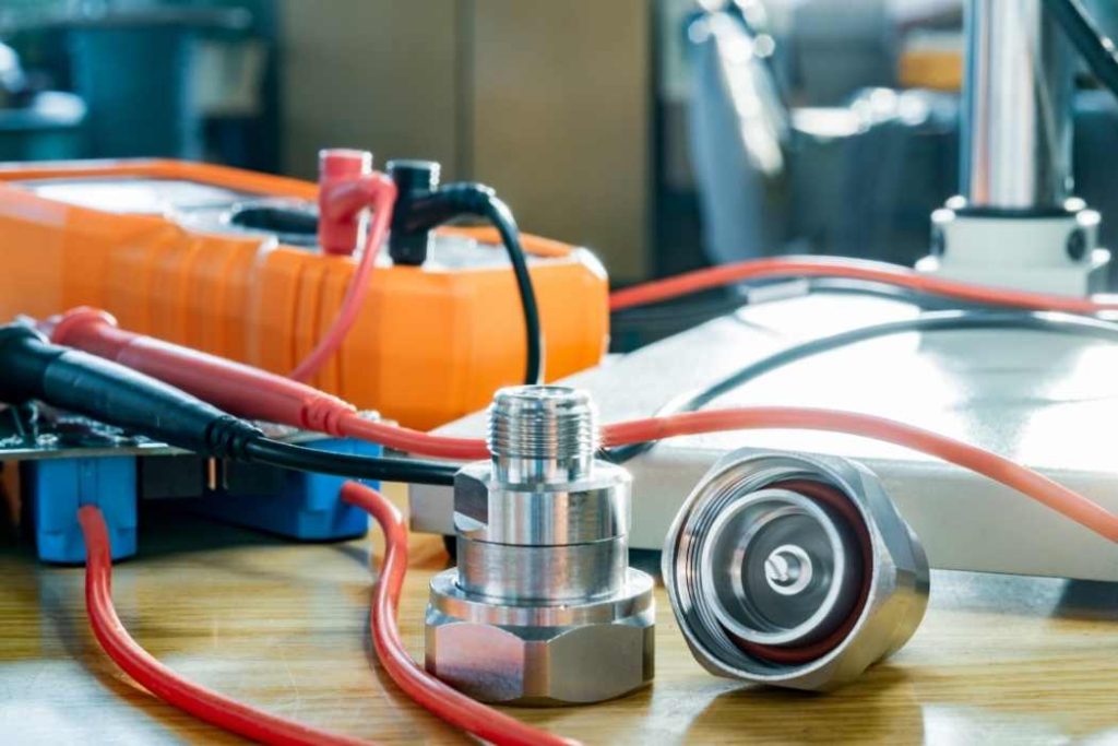 10 Features Every Electrician Needs 